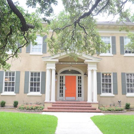 Hi - Houston The Morty Rich Hostel Exterior photo
